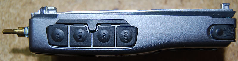 Kenwood
          TH-F7E Circuit Board Closeup